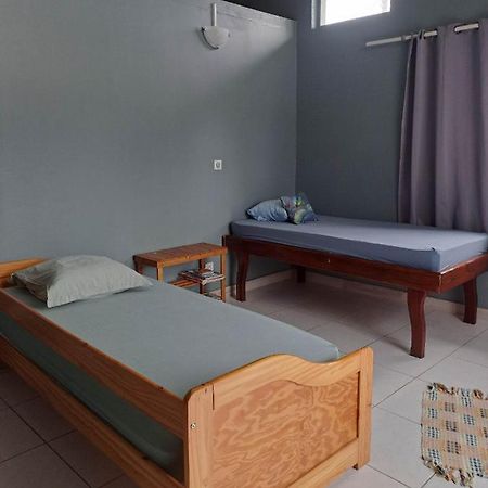 Auberge de jeunesse Laure Hebergement Loue Des Lits En Dortoir à Fa'a'ā Extérieur photo