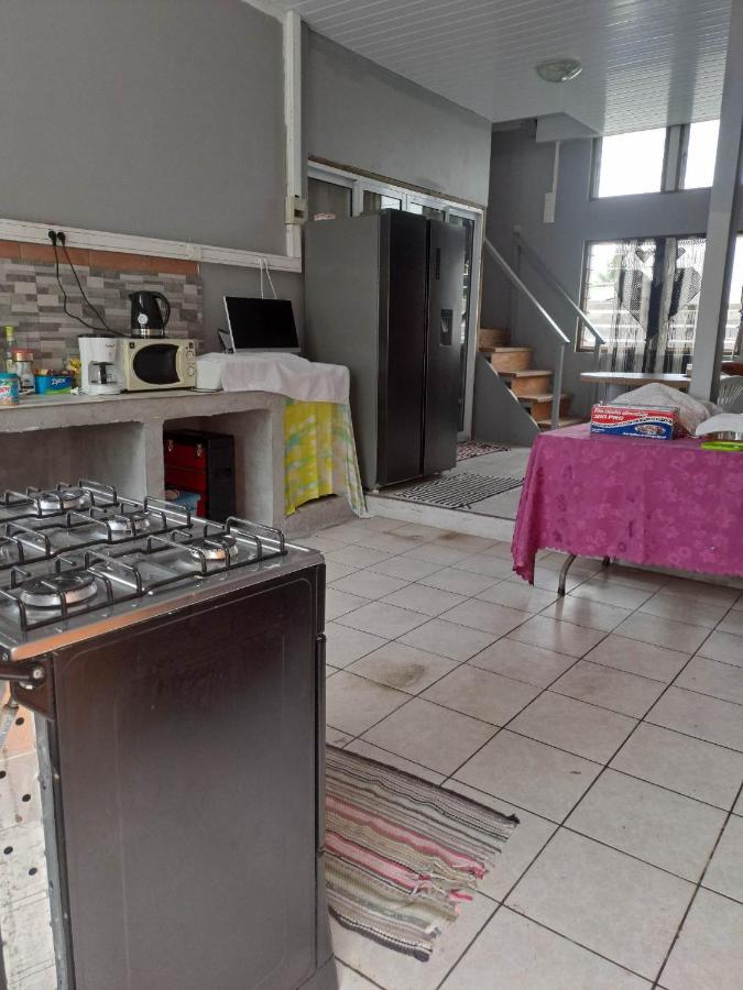 Auberge de jeunesse Laure Hebergement Loue Des Lits En Dortoir à Fa'a'ā Extérieur photo